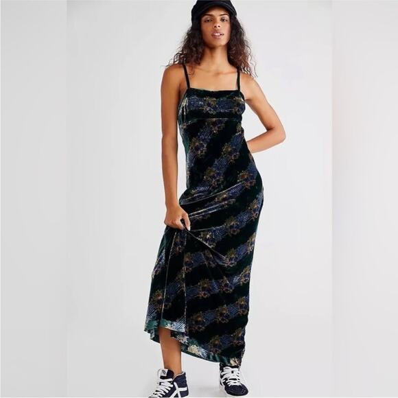 NWT Free People Juliette Velvet Maxi Dress Size Small - Picture 1 of 10